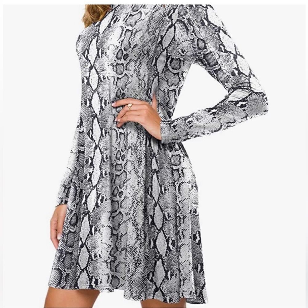 The Vanity Room swing style long sleeved snakeskin print dress size M